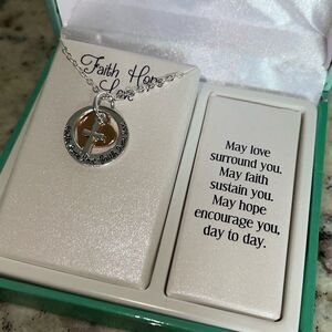 Silver Expressions By LA Rocks Womens Faith Hope Love Heart Necklace‎ & Pendant